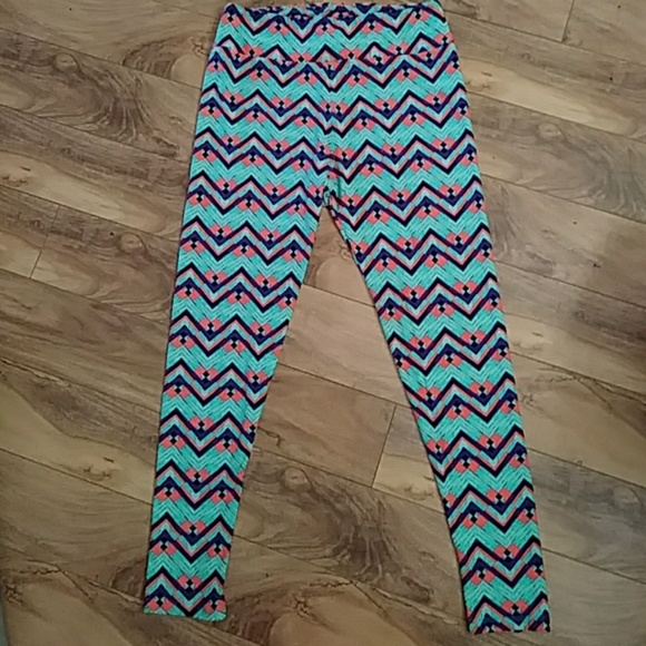 LuLaRoe Pants - LulaRoe NWOT tall and curvy legging
